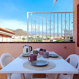 Apartment The Heights - Cristianos - Heated Pool - Wifi Free, Los Cristianos (Tenerife)